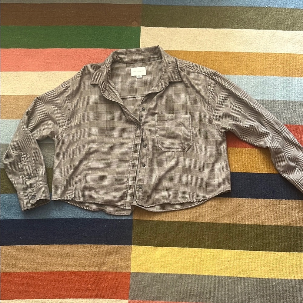 American Eagle Outfitters Gray Plaid Button Down Shirt